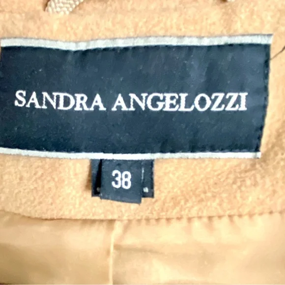 Sandra Angelozzi Women's Tan 78% Wool Belted Coat - Size 38 - Pre-Owned - Picture 3 of 15